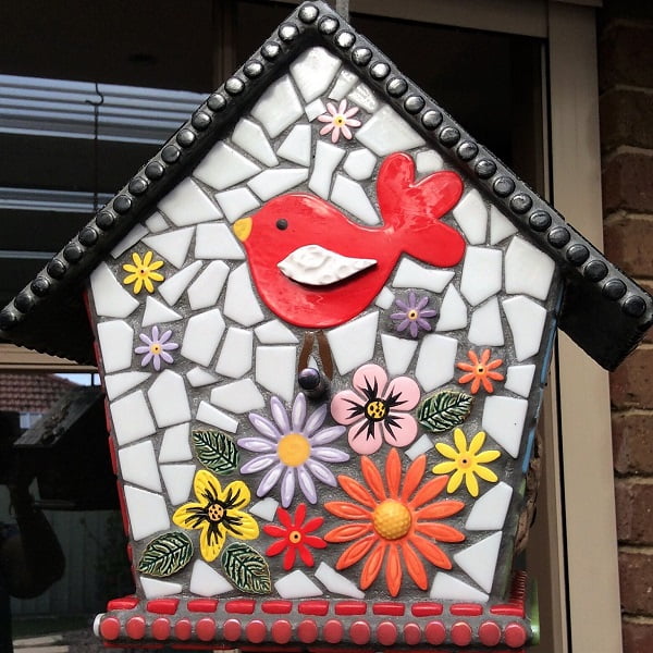 MOSAIC INSPIRATION Julies Bird House - bird, flowers, dog, tree, bee, window - www.mosaicinspiration