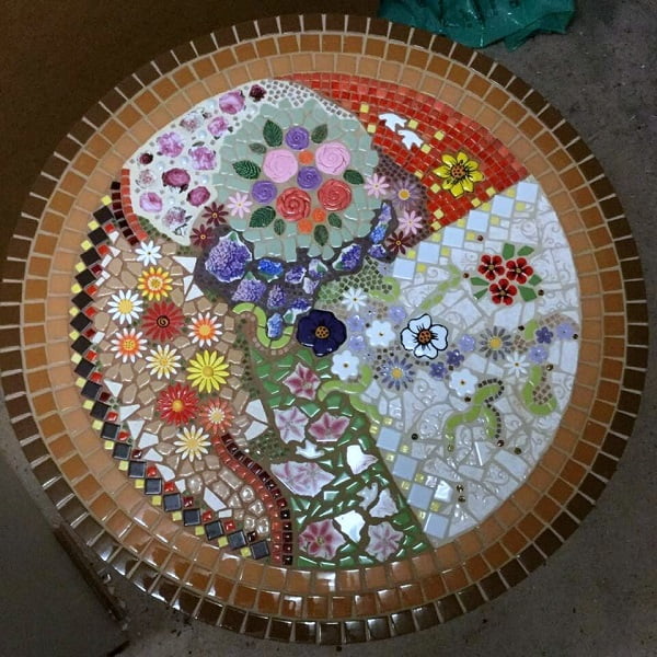 MOSAIC INSPIRATION Nicolas table - using flowers, leaves, birds - www.mosaicinspiration (1)