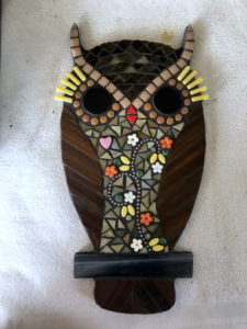 MOSAIC INSPIRATION - Judy's owl using flowers and heart ceramic inserts www.mosaicinspiration.com